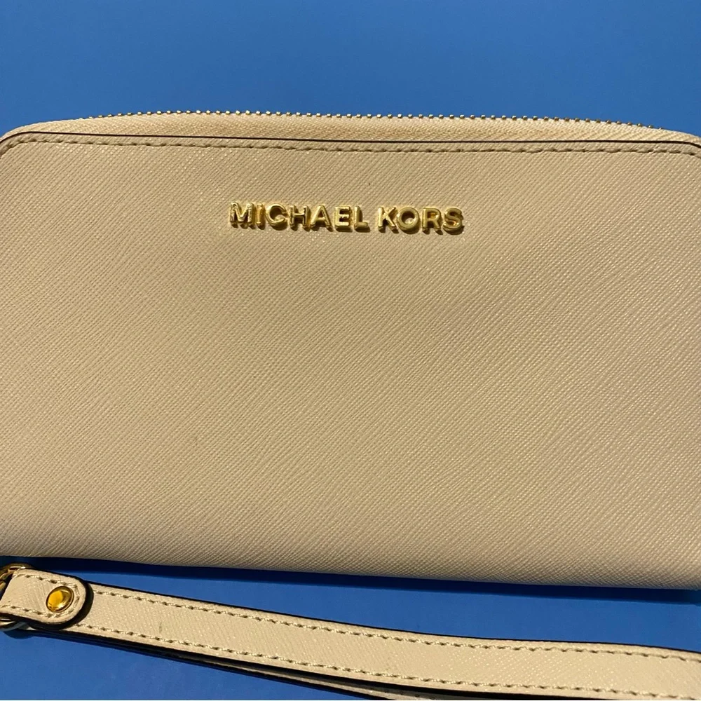 Michael Kors white & gold wallet